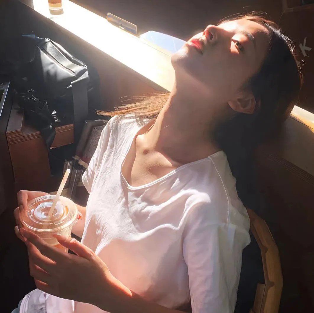 阿齐兹·安萨里:此时此刻